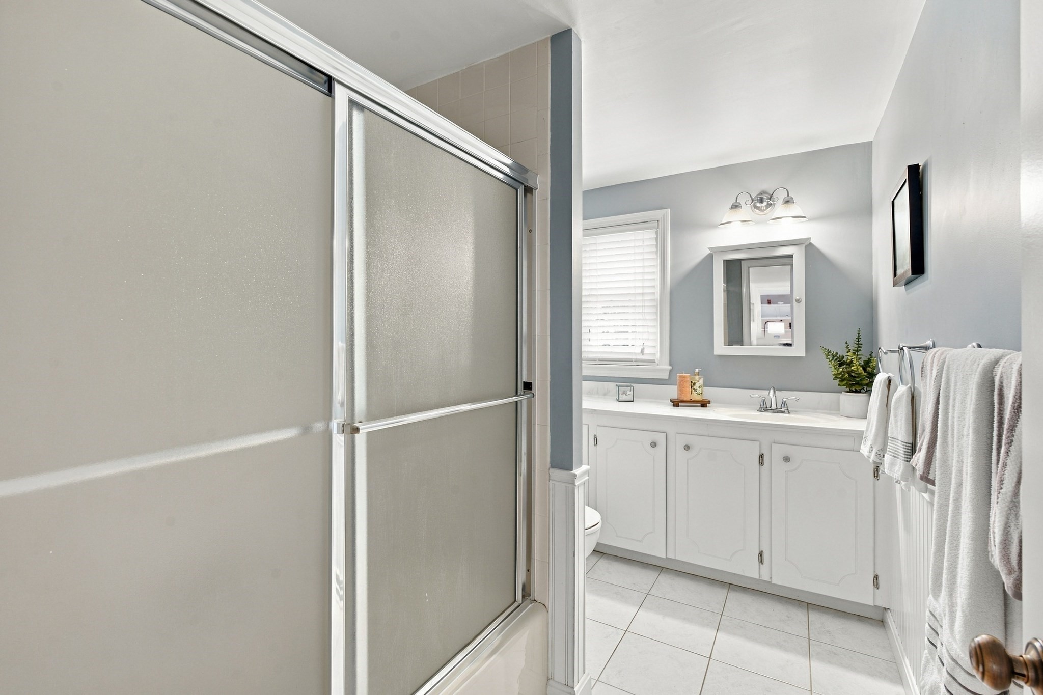 105 Beacon Street Property Photo 11