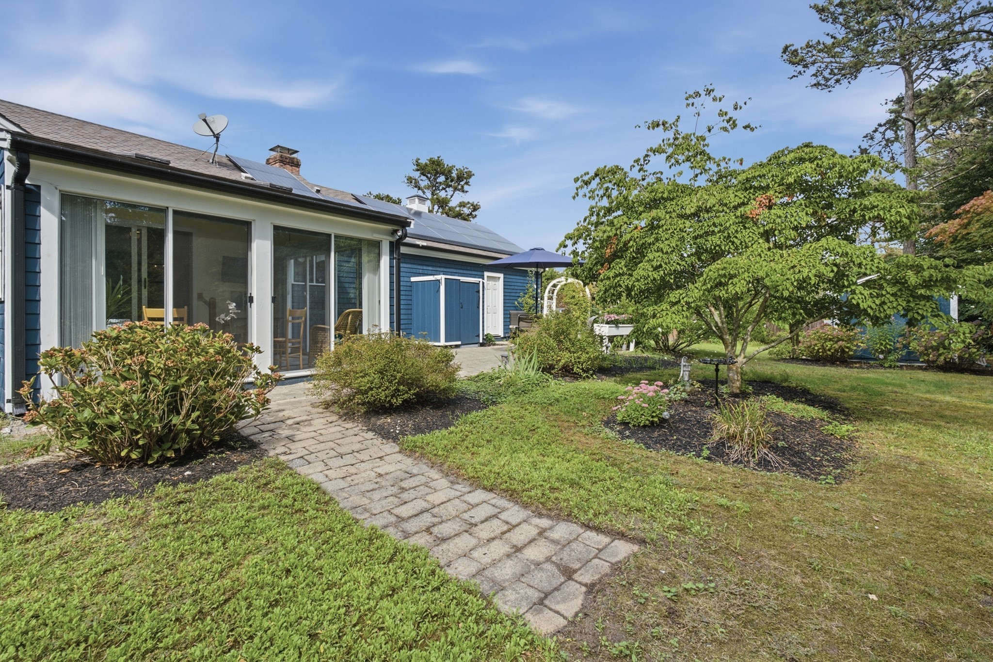 105 Beacon Street Property Photo 37