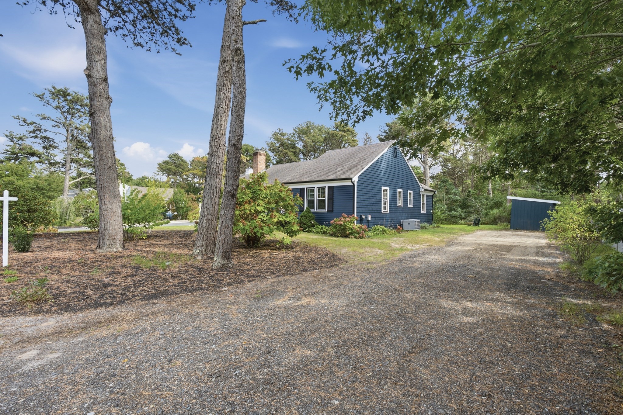105 Beacon Street Property Photo 39