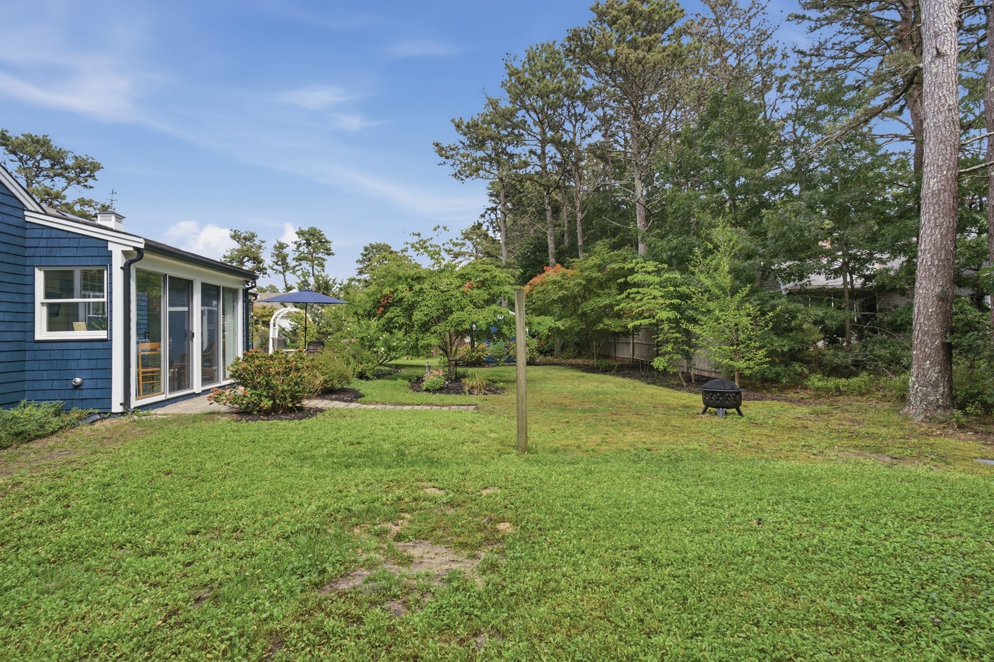 105 Beacon Street Property Photo 40
