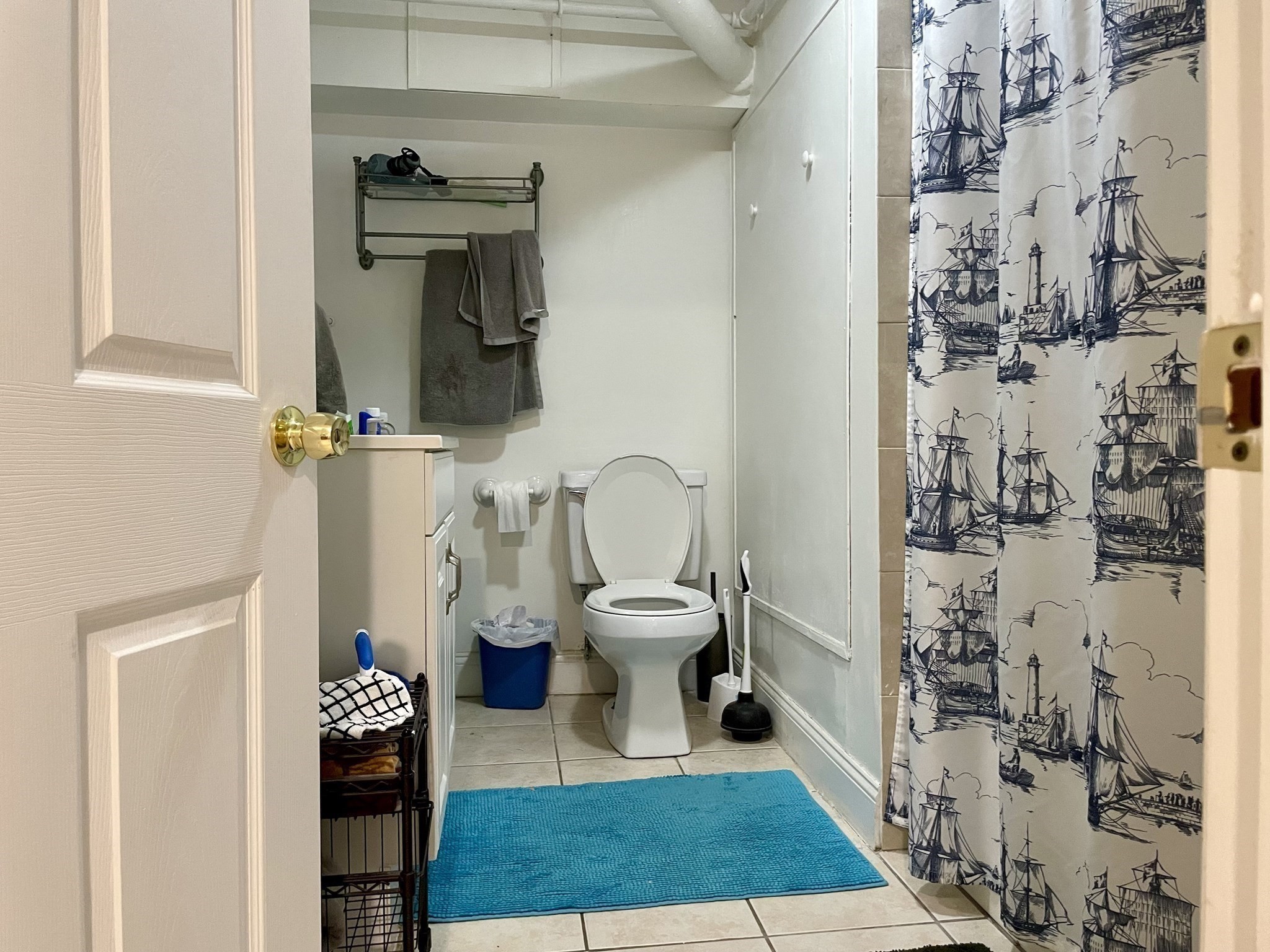 122 Westbourne Ter # B Property Photo 4
