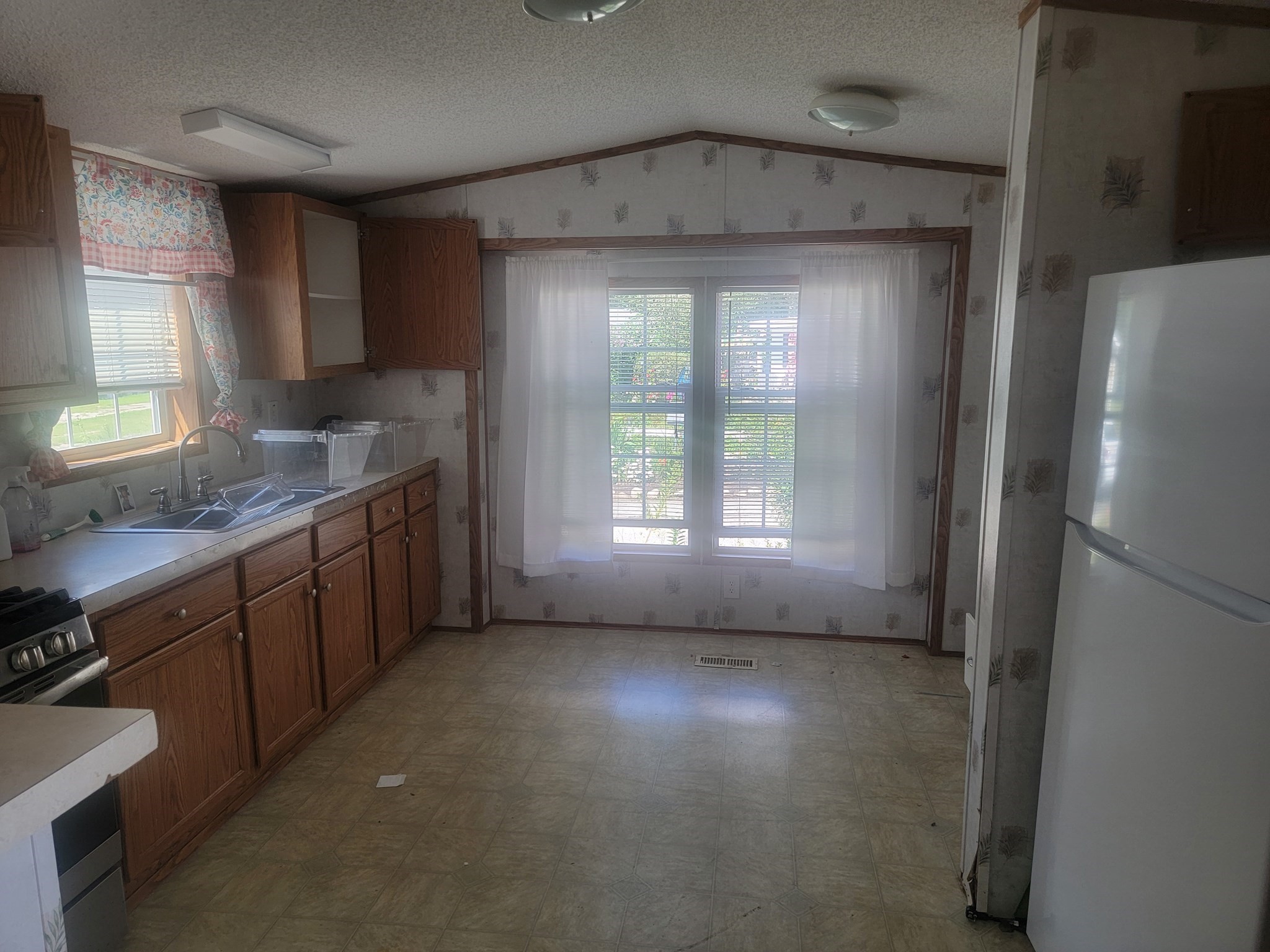 300 Falmouth Rd # 80 Property Photo 5