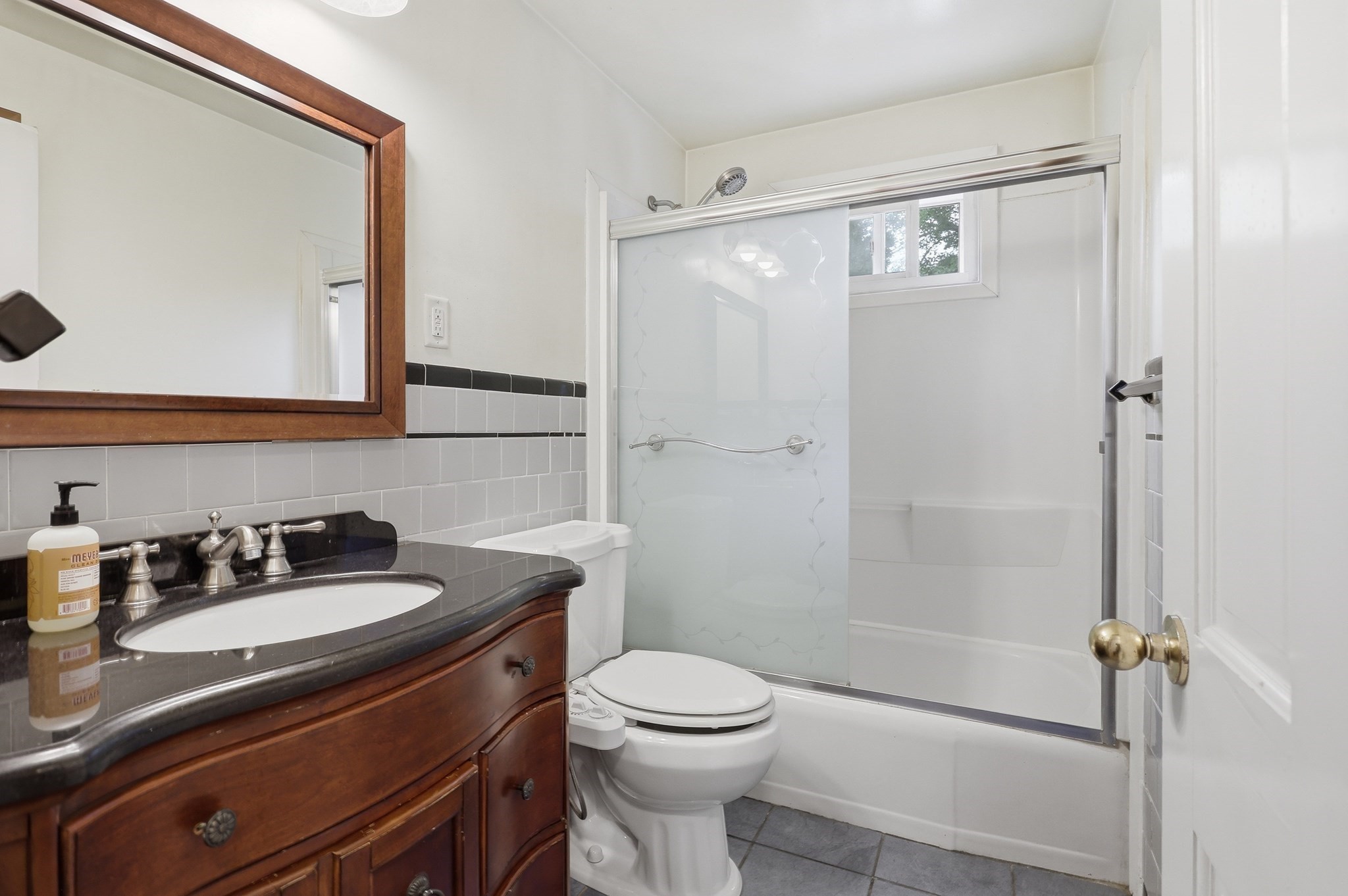 18 Jonathan Property Photo 16