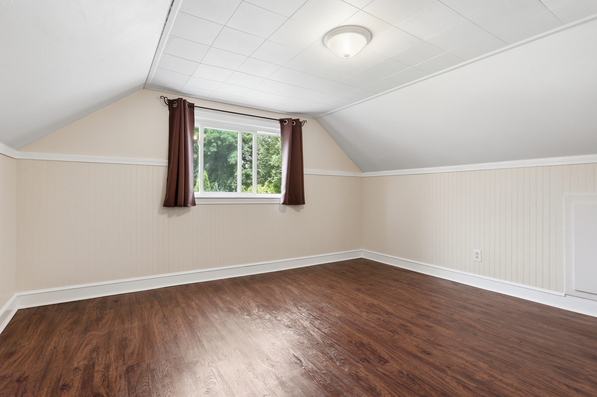 18 Jonathan Property Photo 18