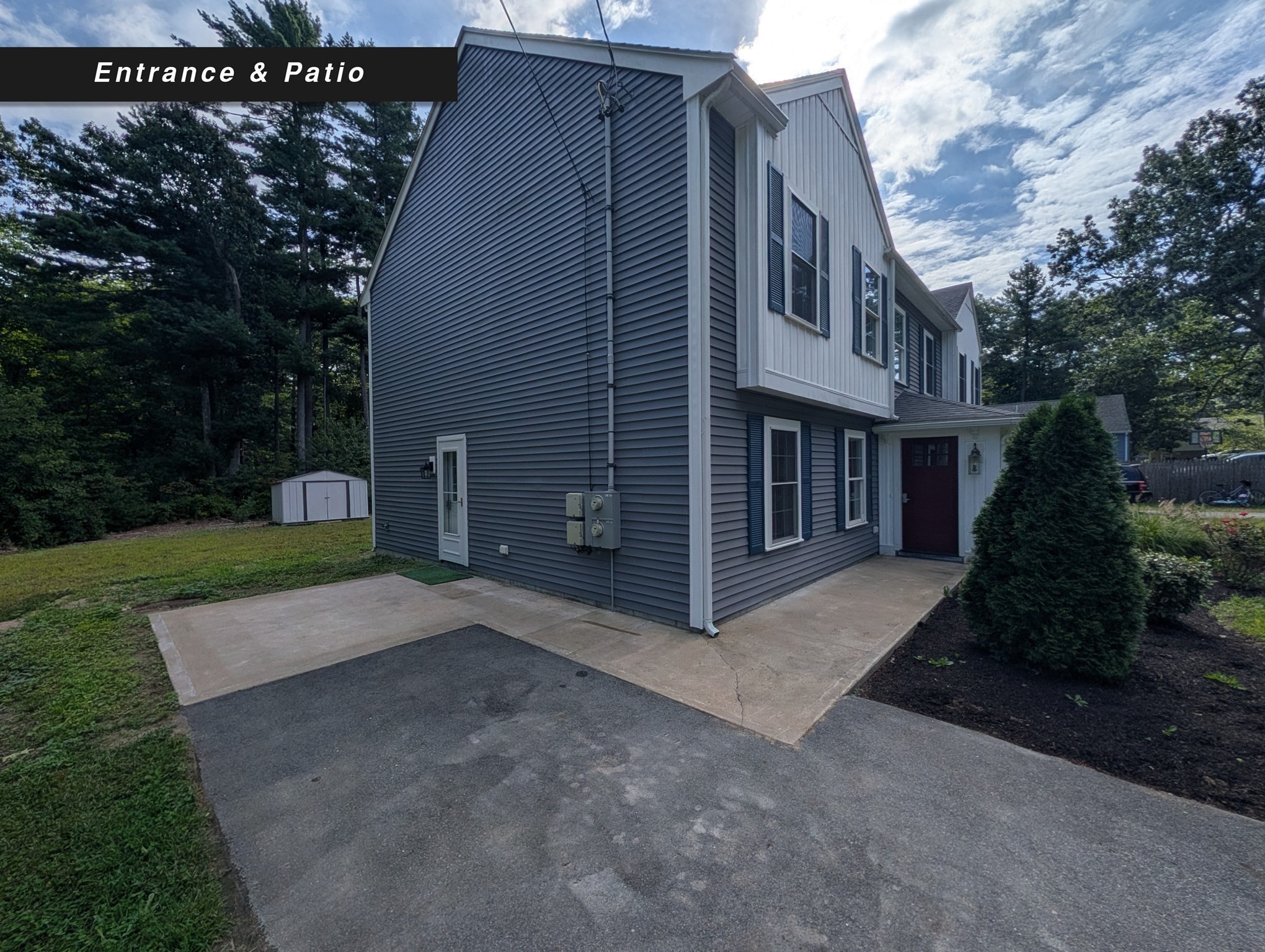 17 Deane St # A Property Photo 3