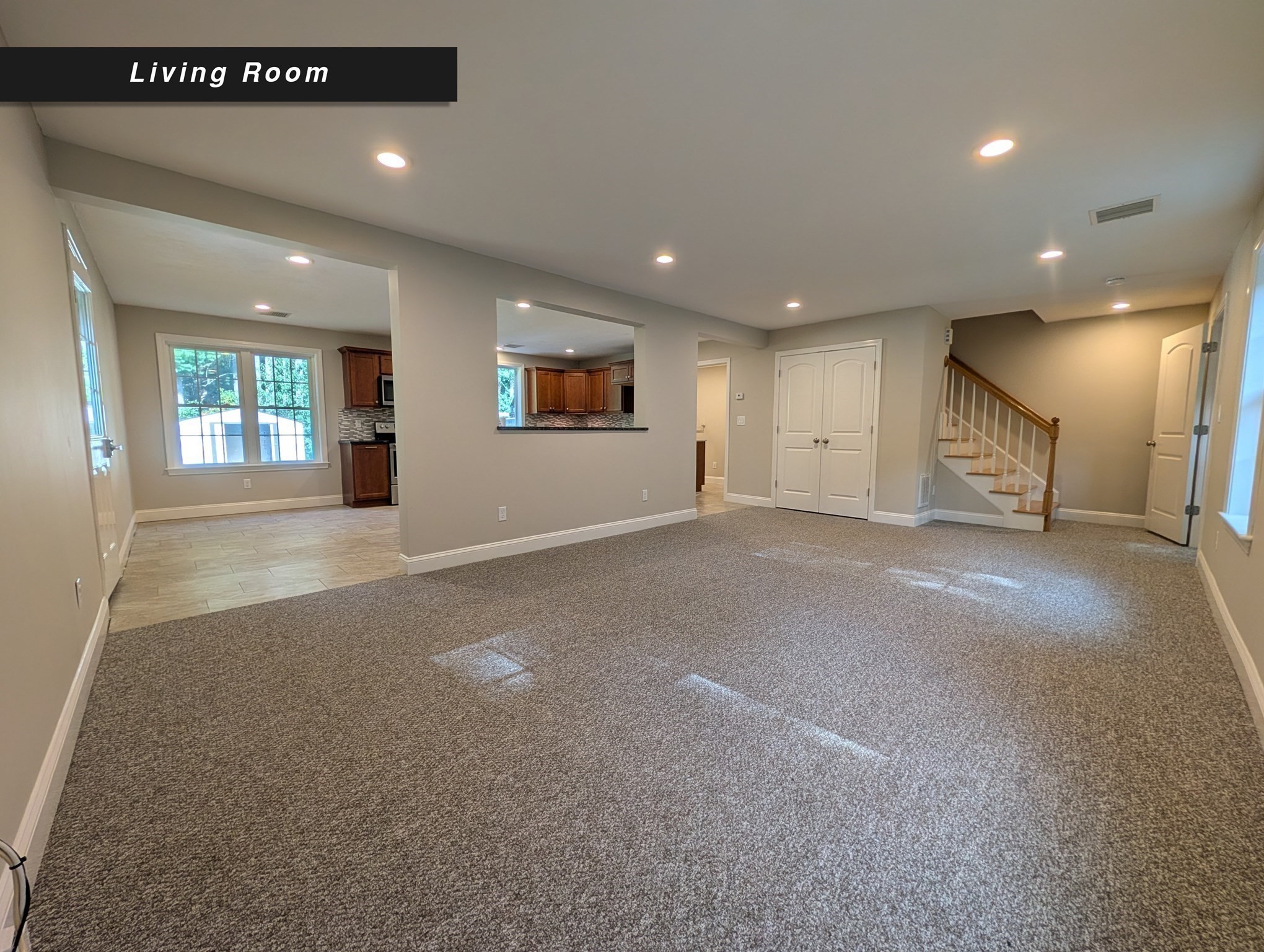 17 Deane St # A Property Photo 13
