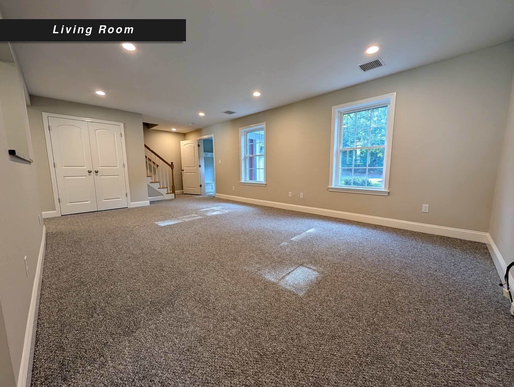 17 Deane St # A Property Photo 14