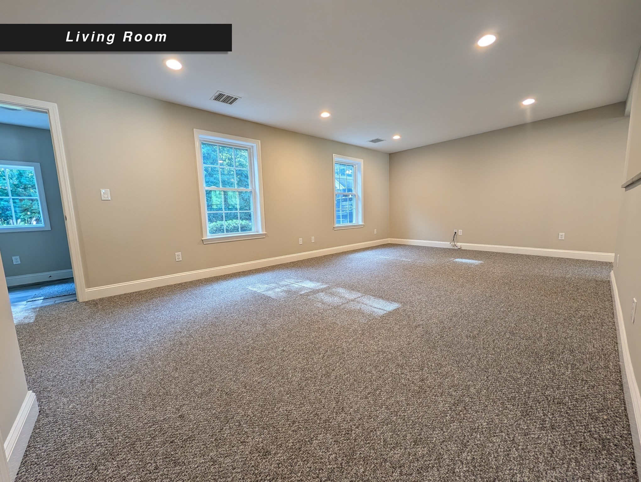 17 Deane St # A Property Photo 15