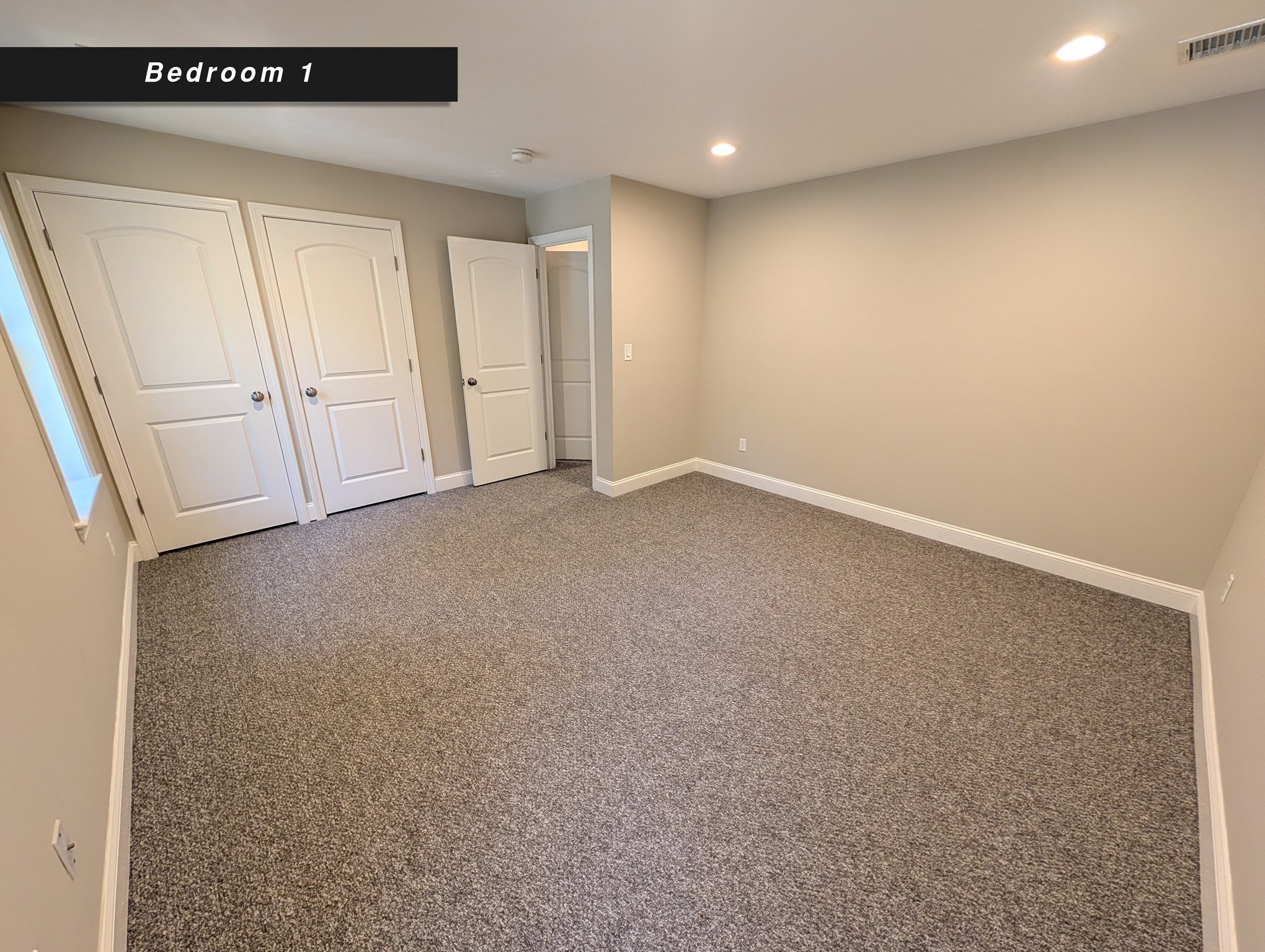 17 Deane St # A Property Photo 21