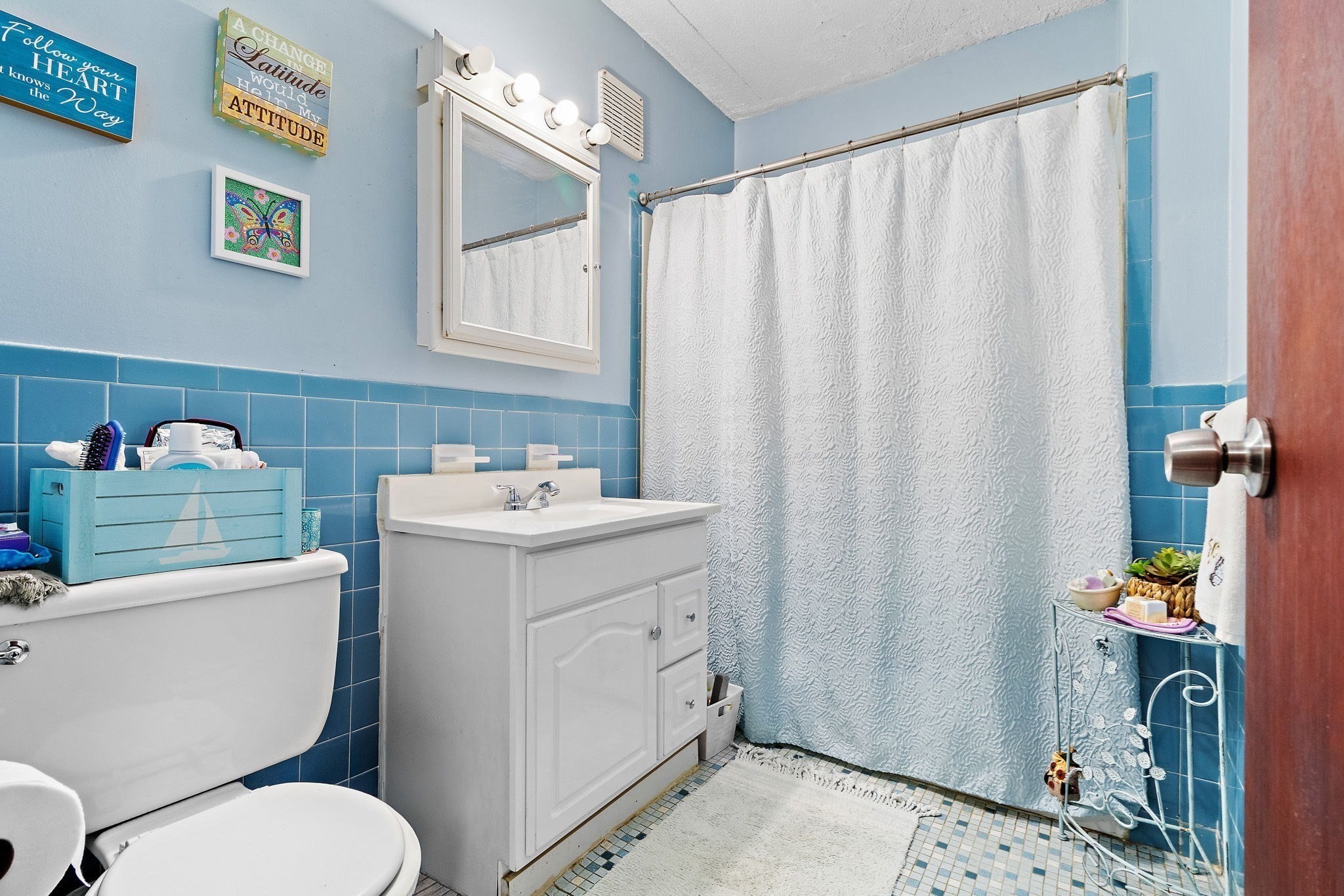 49 Windsor Dr # 301 Property Photo 13
