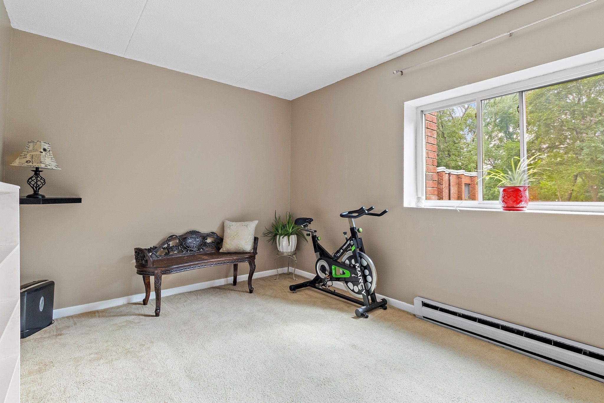 49 Windsor Dr # 301 Property Photo 14