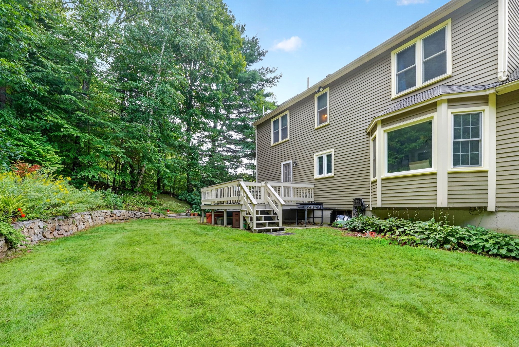 27 Field Pond Rd Property Photo 38