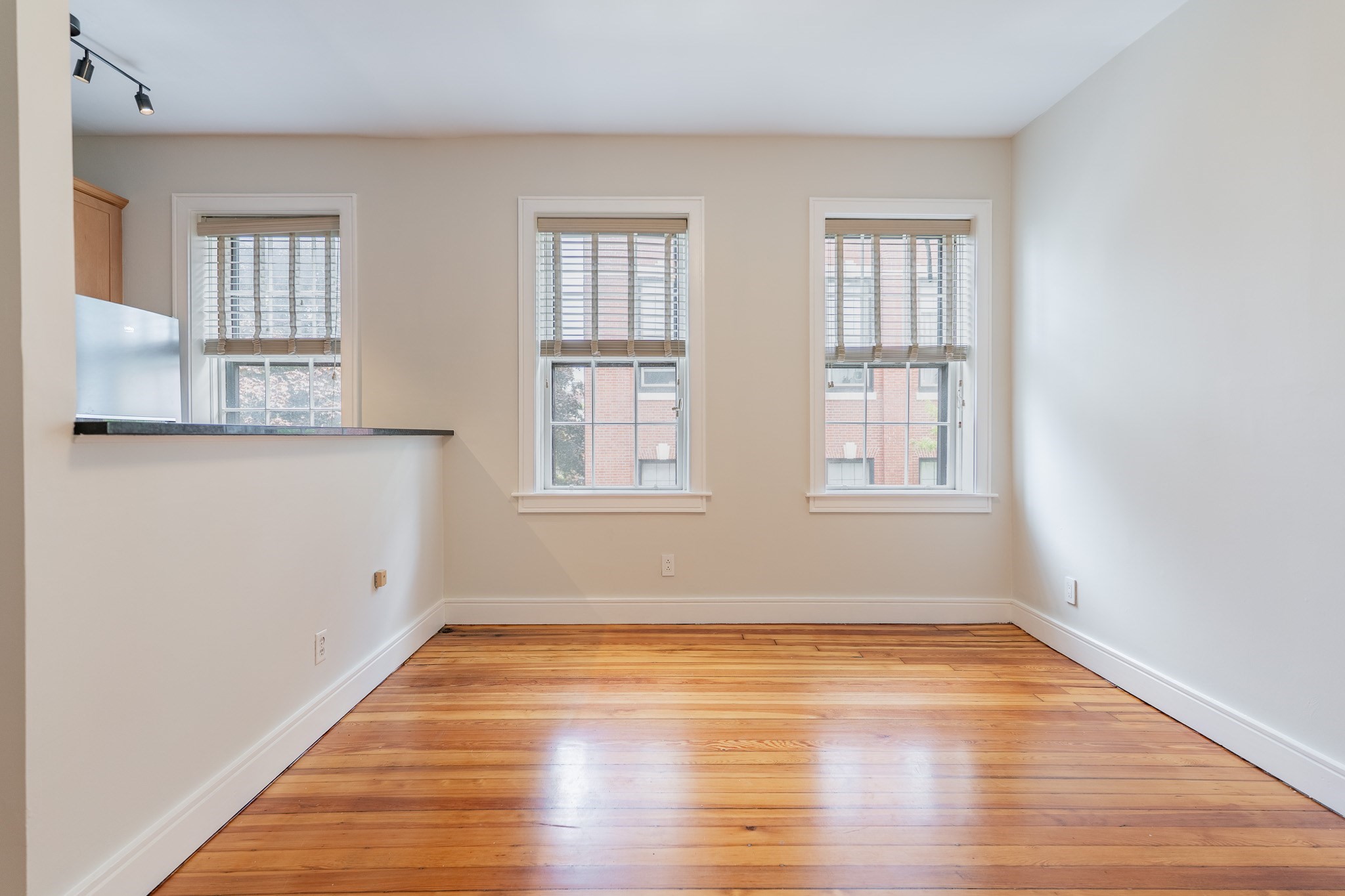 9 Revere St # 5 Property Photo 4