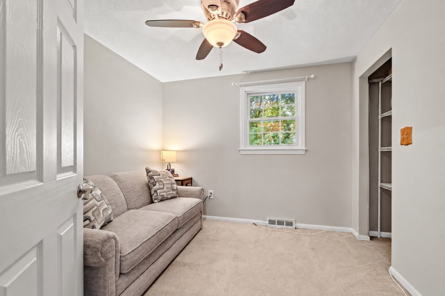 15 Sharyn Circle Property Photo 12