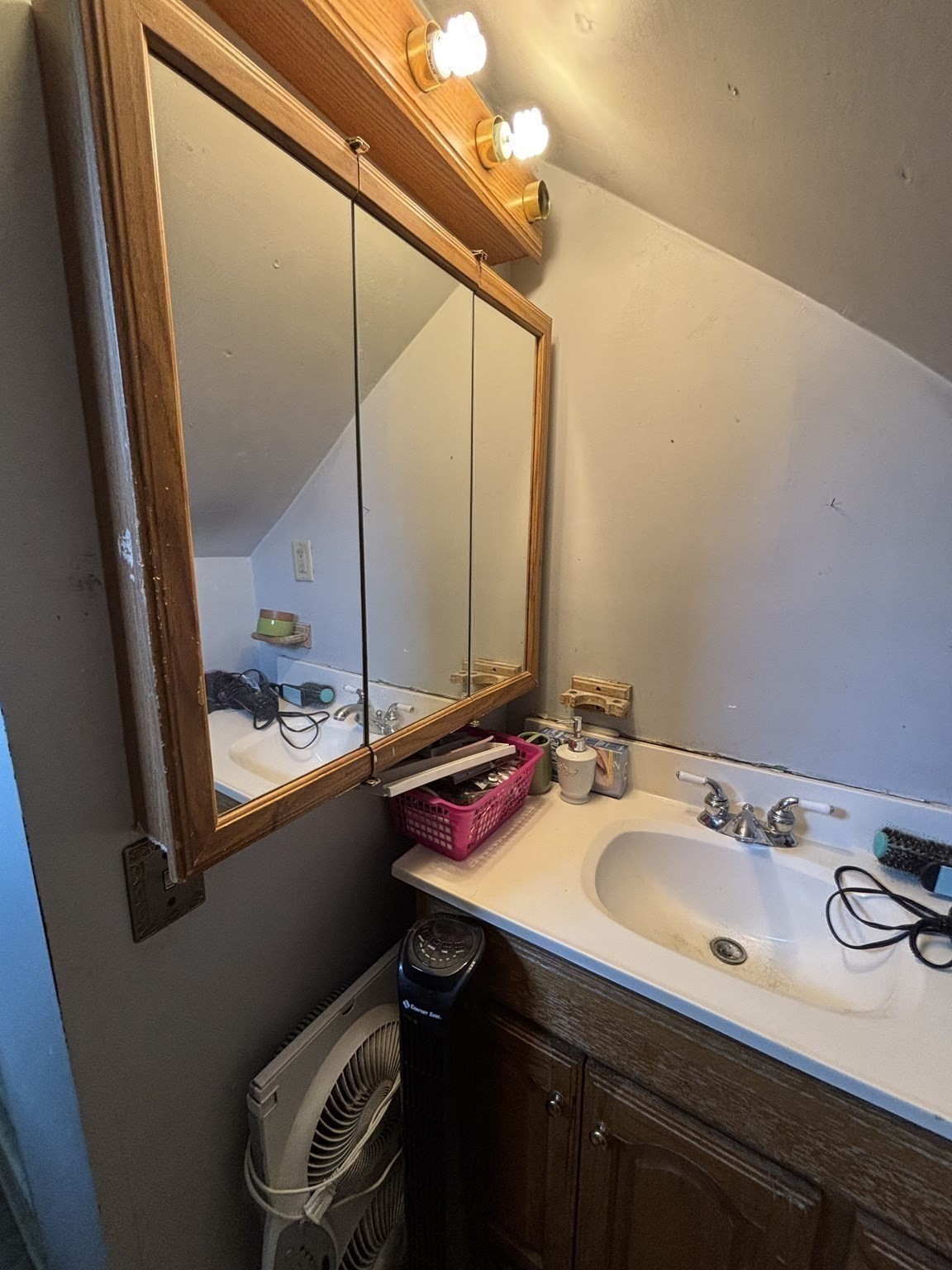 27 Border St Property Photo 19