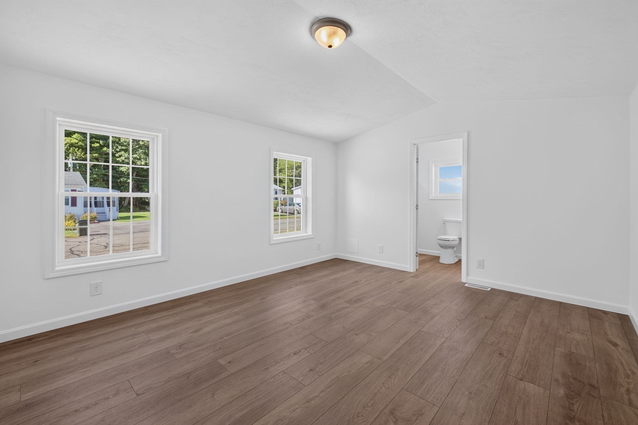 14 Amber Way Property Photo 15