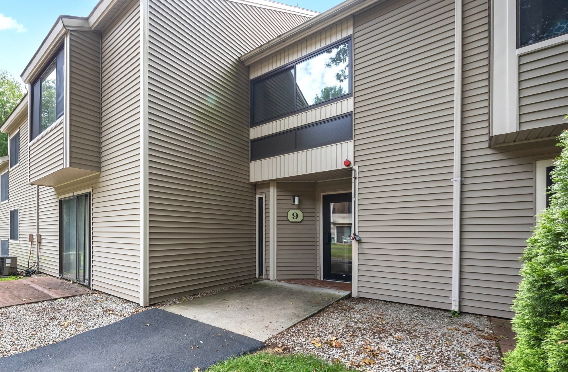 9 Thayer Pond Dr # 8 Property Photo 9