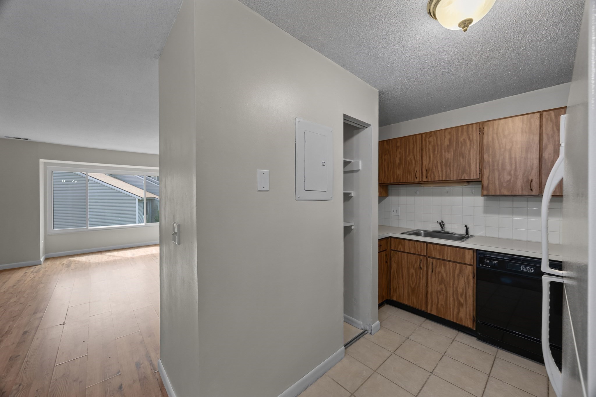 9 Thayer Pond Dr # 8 Property Photo 16