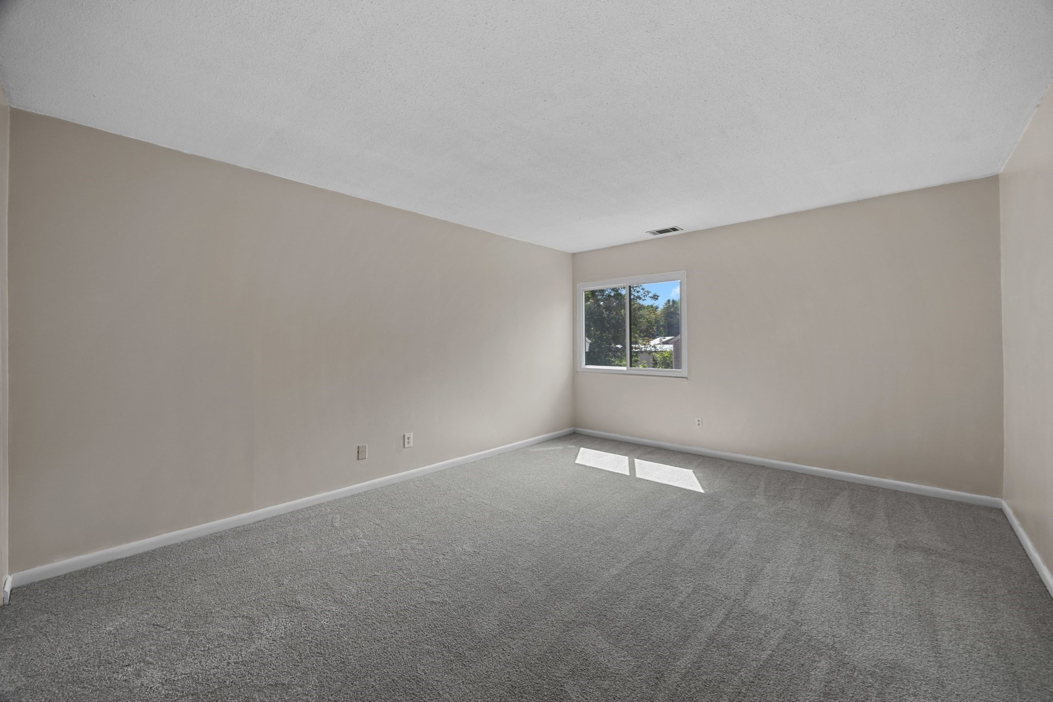 9 Thayer Pond Dr # 8 Property Photo 20