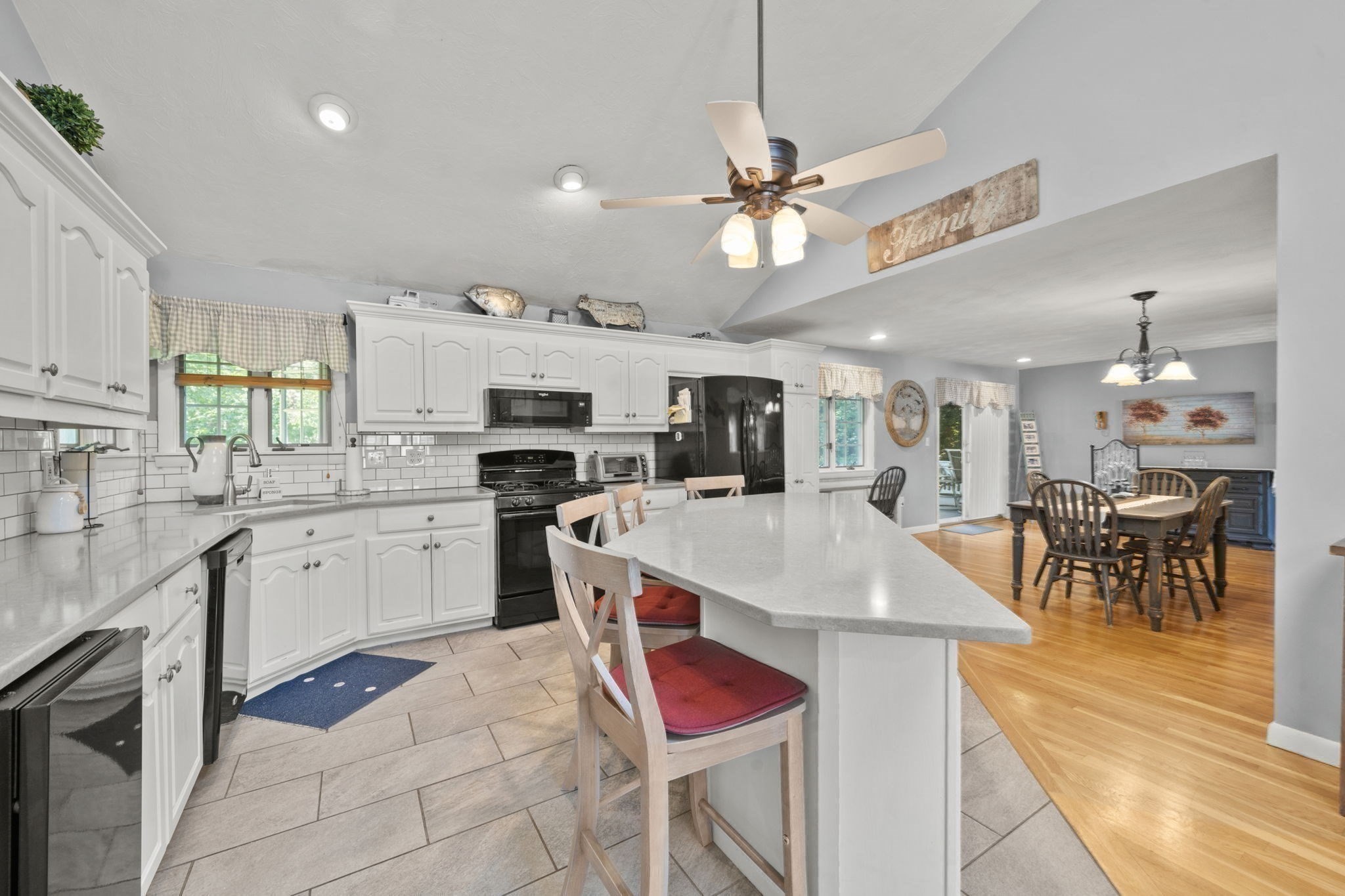 31 Columbus Road Property Photo 10