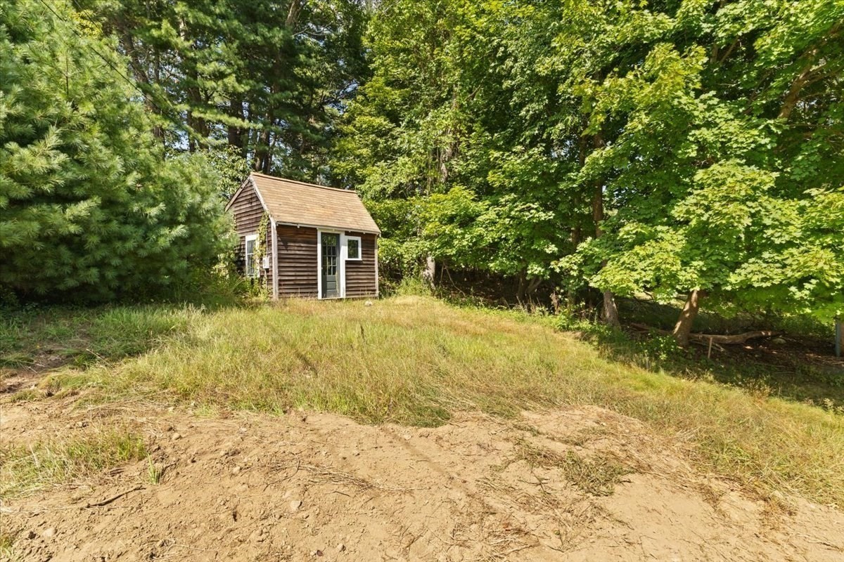 431 Moraine St Property Photo 34