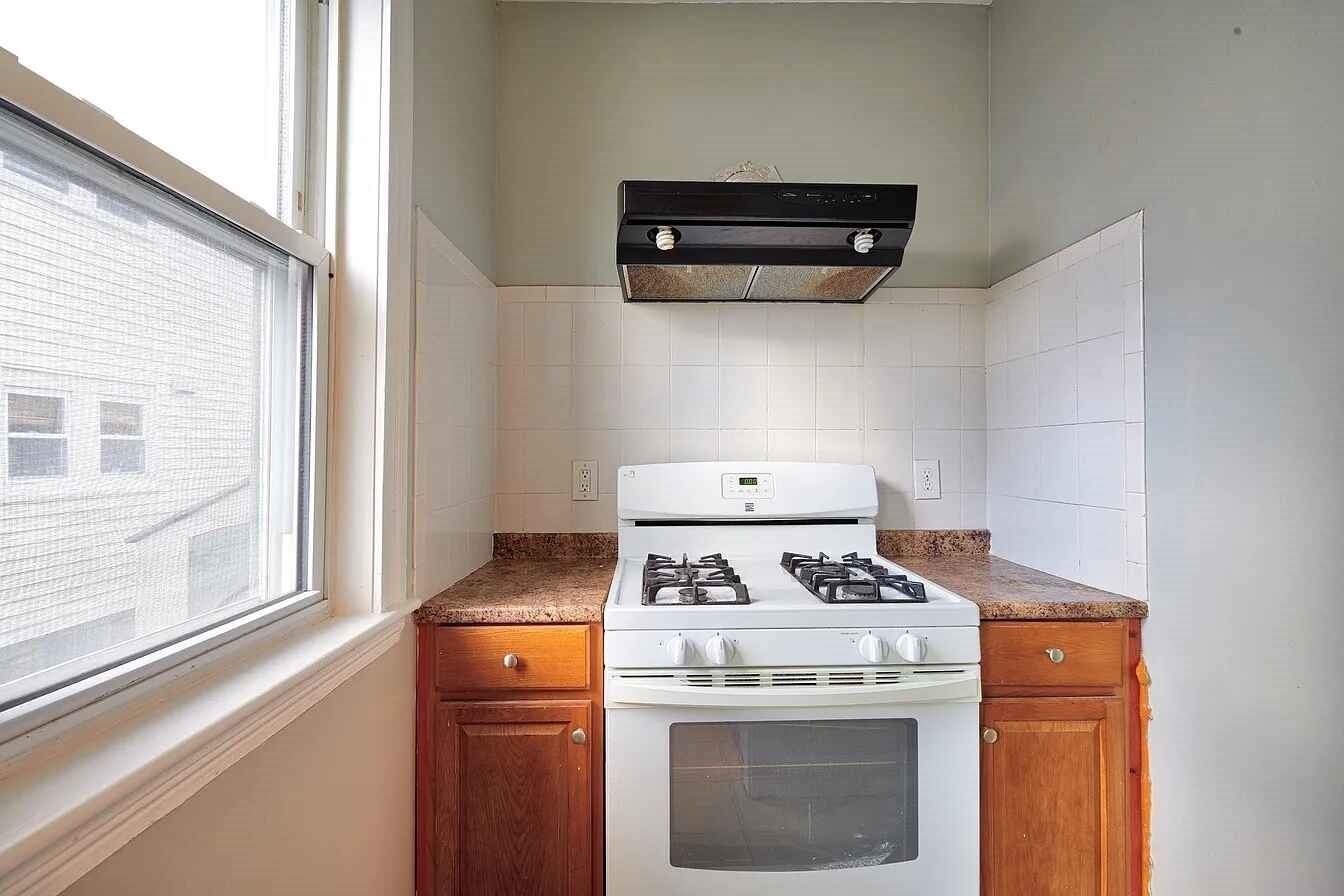 11 Harnden Rd # 2 Property Photo 6