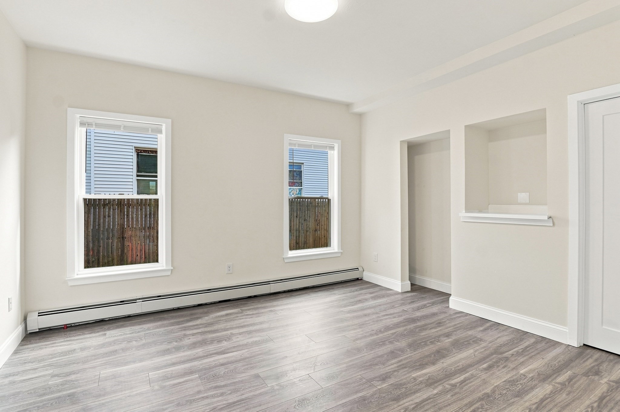 15 Vernon St Property Photo 11
