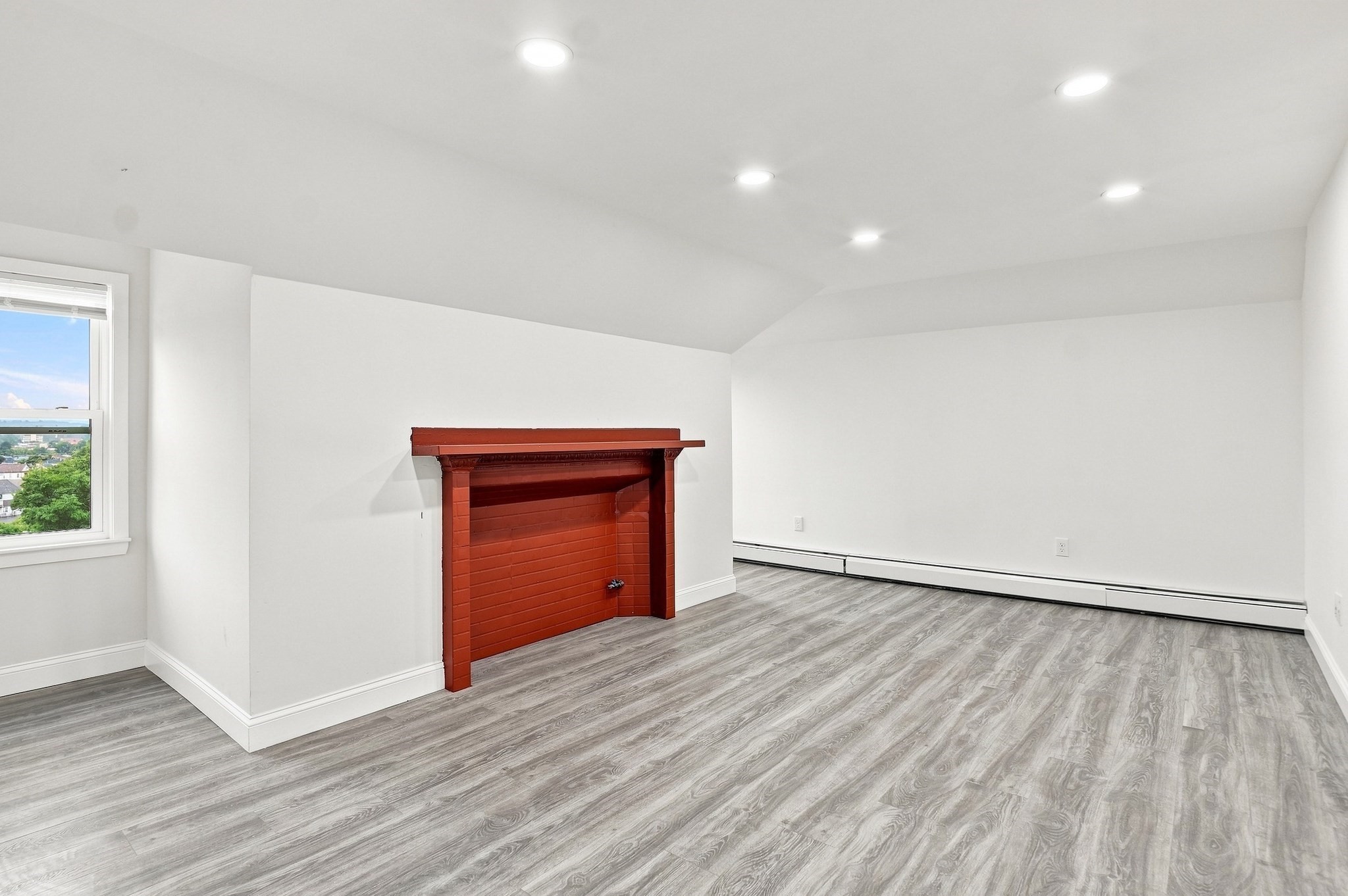 15 Vernon St Property Photo 36