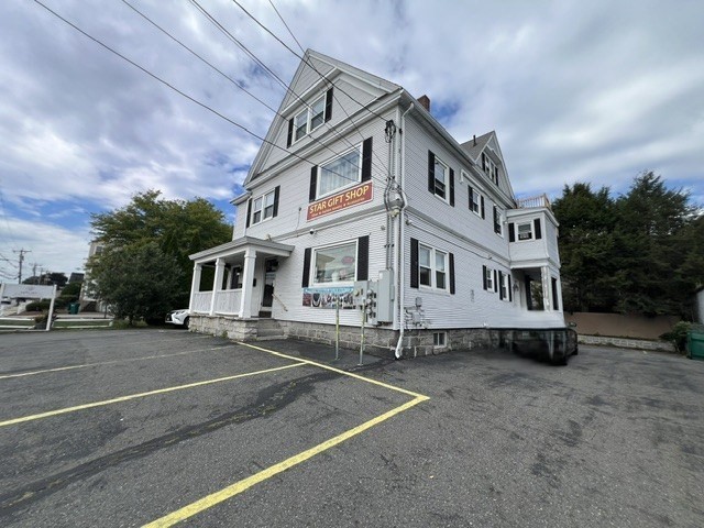1535 Middlesex Street Property Photo 3