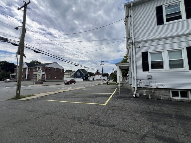 1535 Middlesex Street Property Photo 4