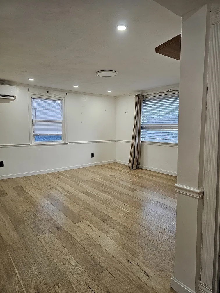 1535 Middlesex Street Property Photo 11