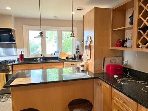 10 Duxbury Rd # 10 Property Photo 6