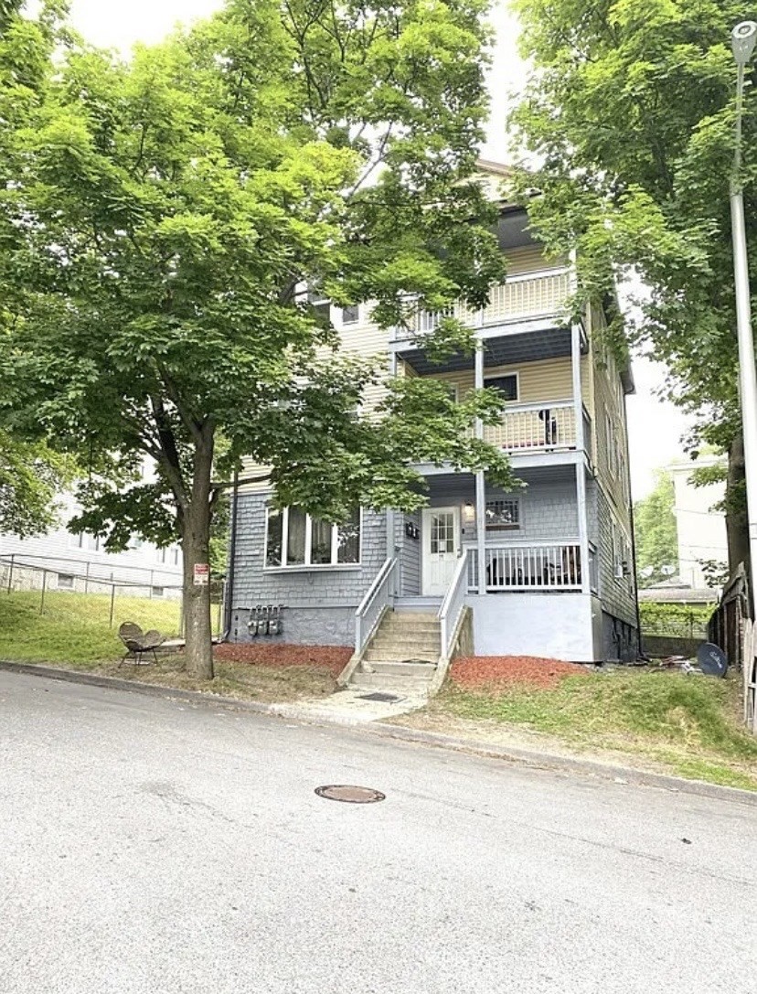 11 Leon St Property Photo 1