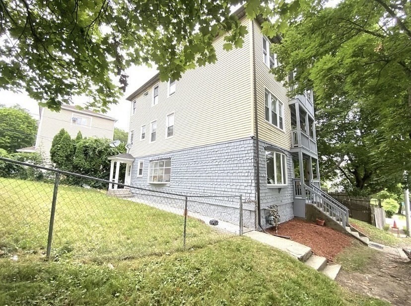 11 Leon St Property Photo 3