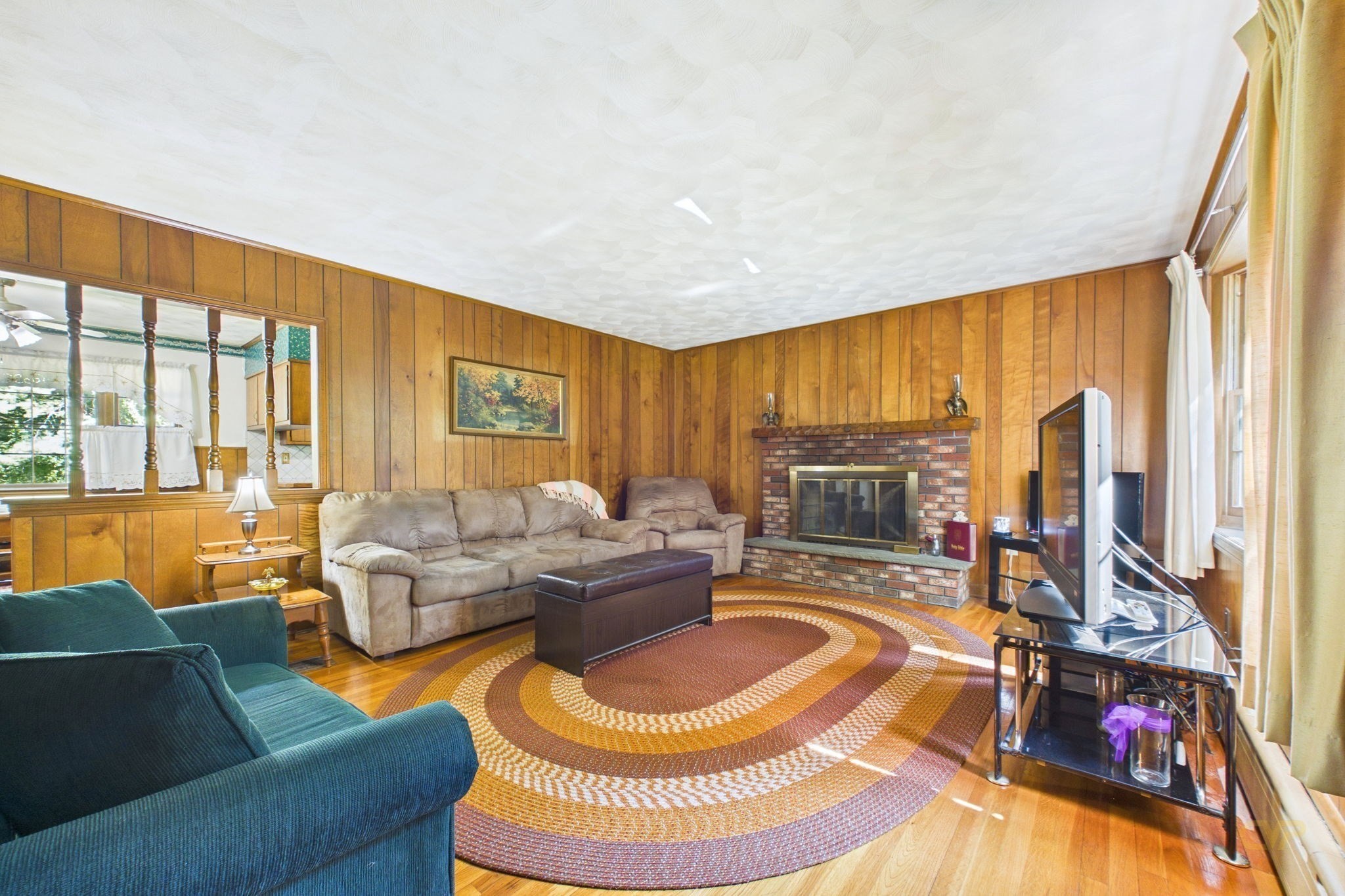 1541 N Hixville Rd Property Photo 4