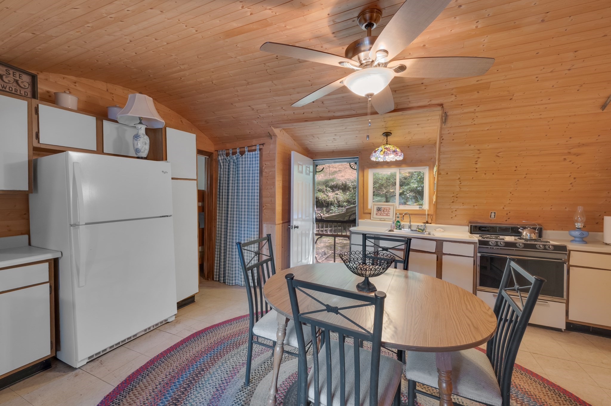 37 Vinton Rd Property Photo 4