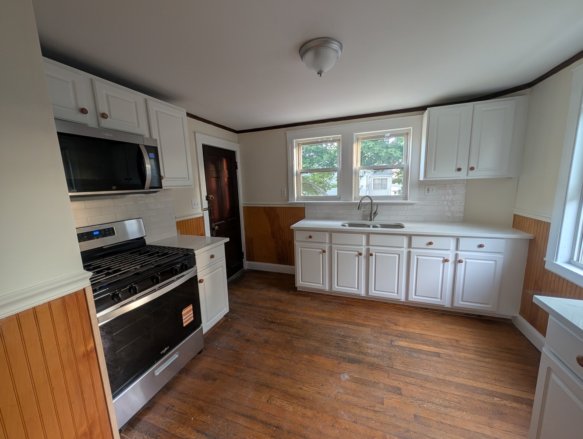 90 Lawn Ave # 2 Property Photo 1