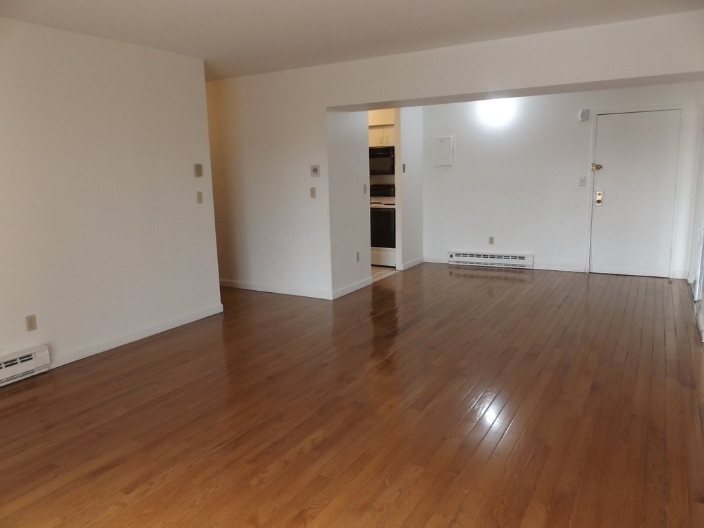 125 Pleasant # 608 Property Photo 3
