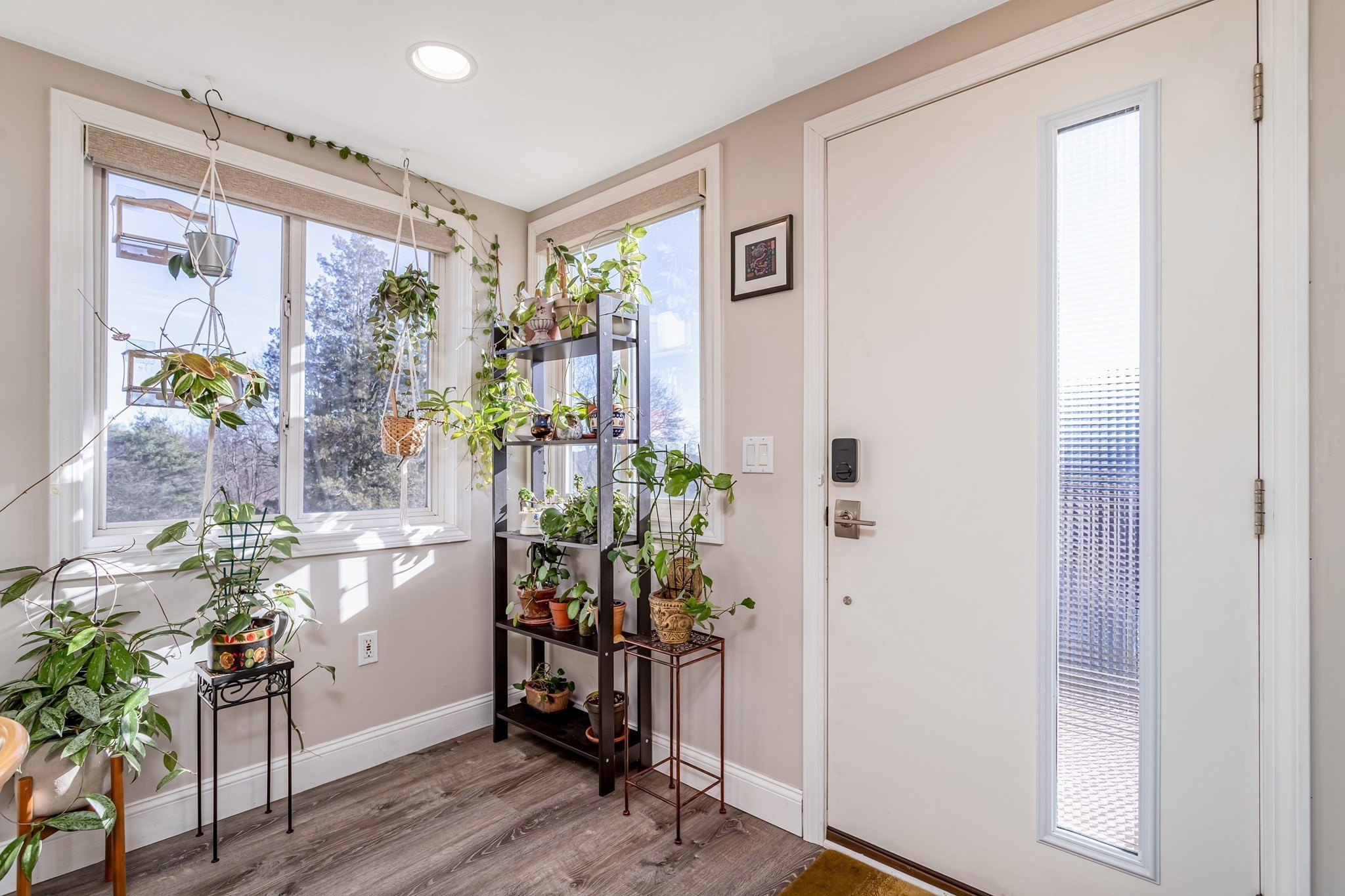 431 Massasoit Rd # 2 Property Photo 3