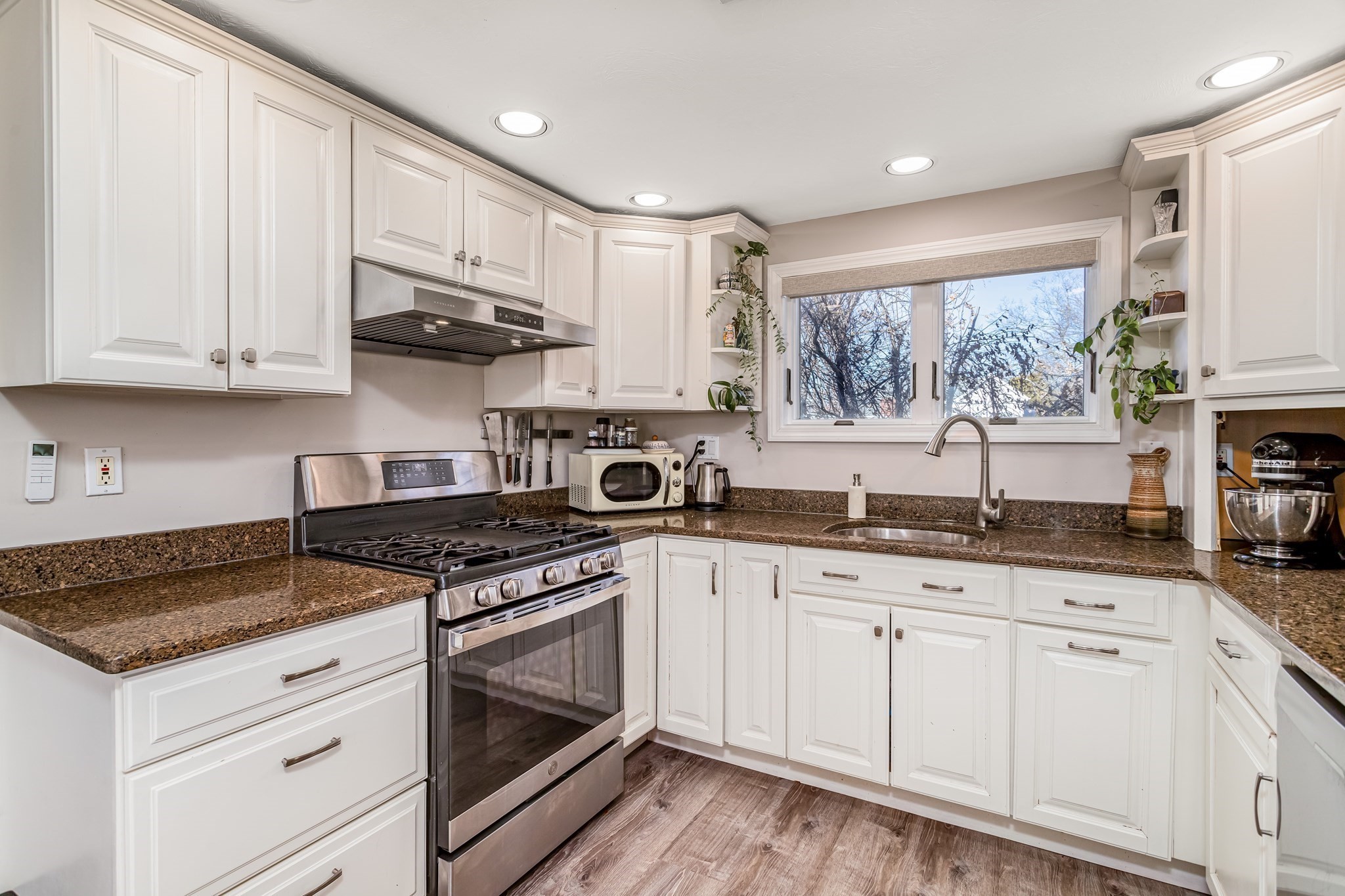 431 Massasoit Rd # 2 Property Photo 7