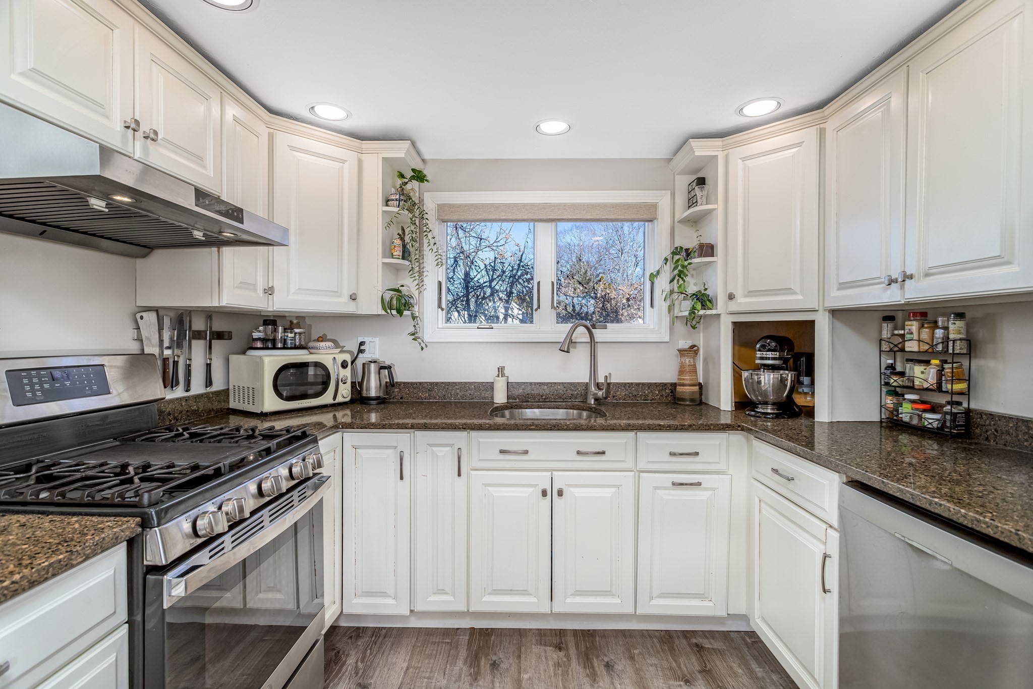 431 Massasoit Rd # 2 Property Photo 8
