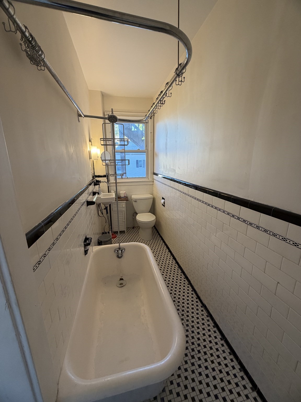 50 Leach St # 2 Property Photo 6