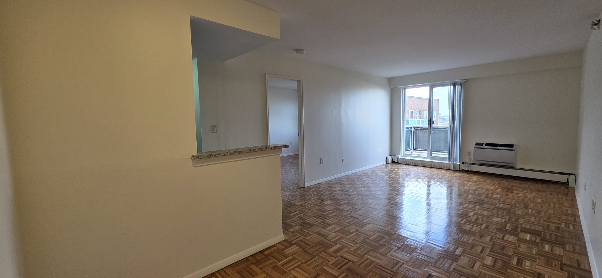 185 Freeman # 935 Property Photo 1