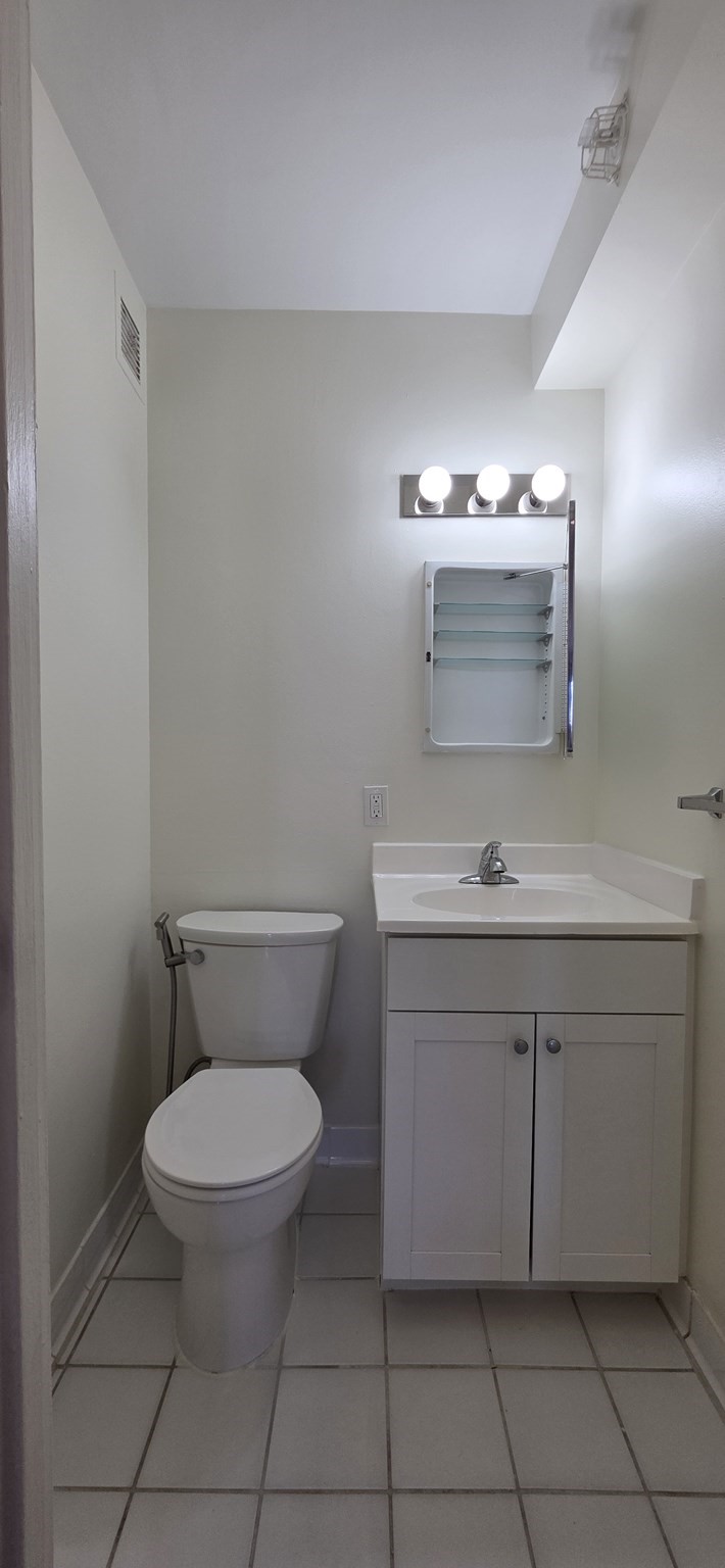 185 Freeman # 935 Property Photo 4