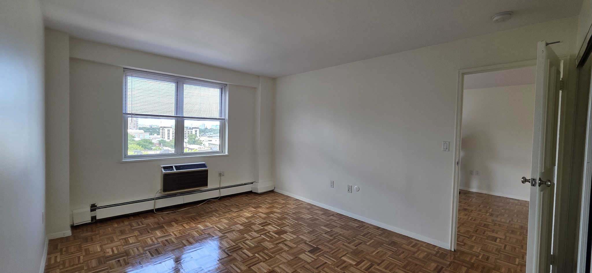 185 Freeman # 935 Property Photo 5