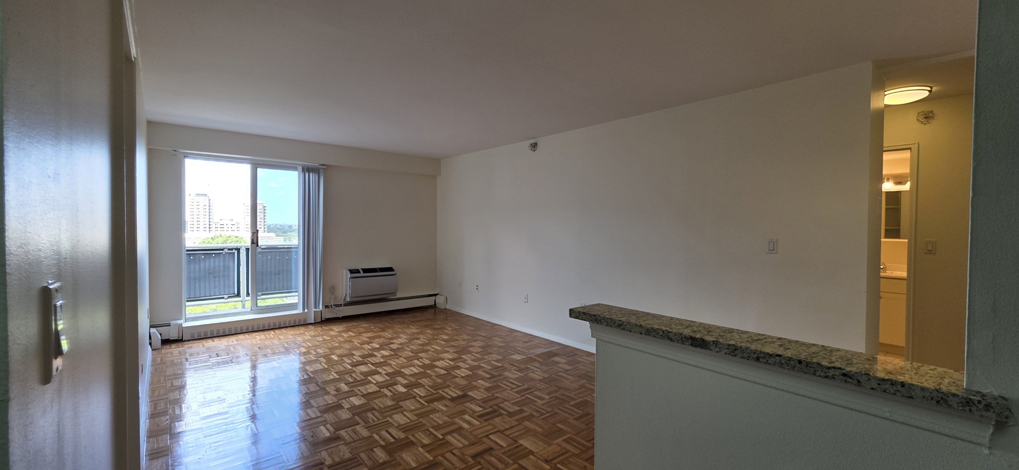 185 Freeman # 935 Property Photo 12