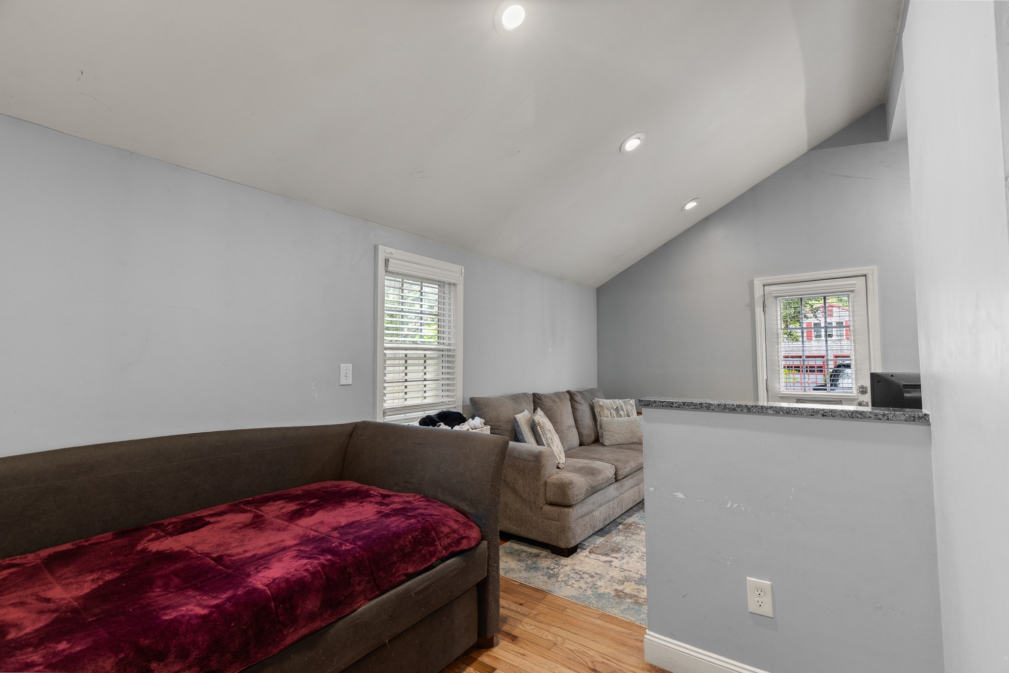 405-r Walnut Street # 405r Property Photo 15