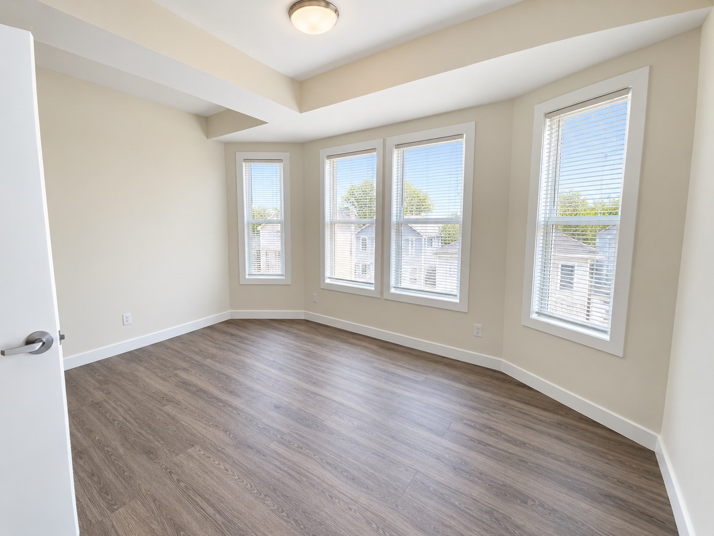178 University Ave # 2 Property Photo 6
