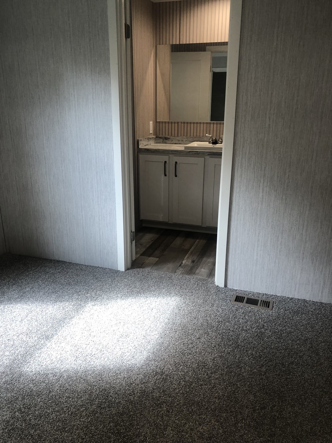 35 Woodchip Sq Property Photo 6