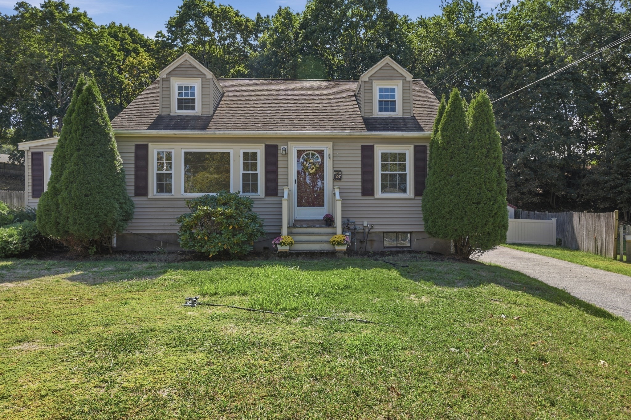 23 Mayflower Road Property Photo 1